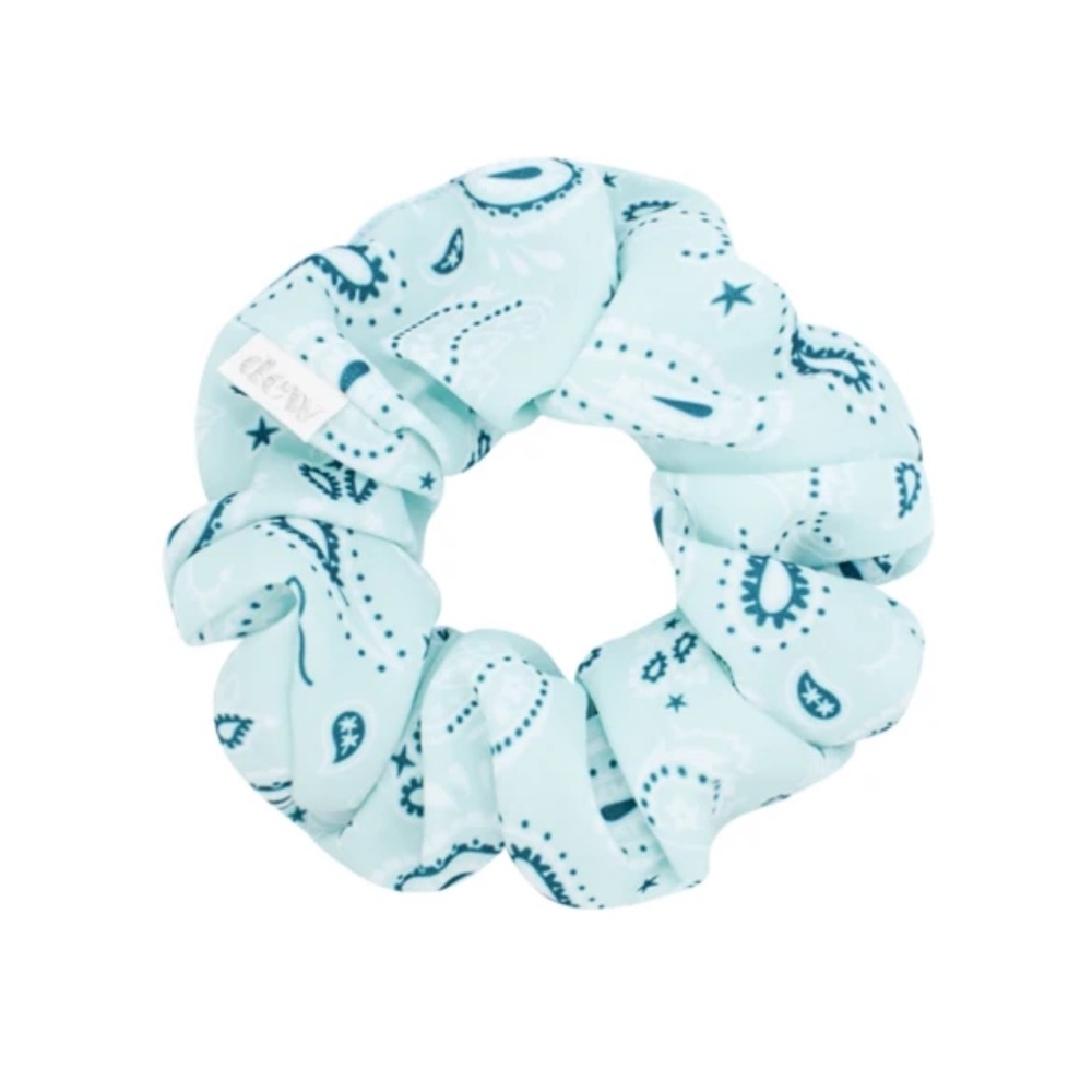 ✨Kaitlyn Bristowe’s Dew “High Horse” Scrunchie